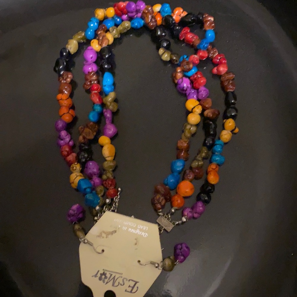 ES MOR DESIGNED IN USA Multi Color Beads NECKLACES 17”& Earrings